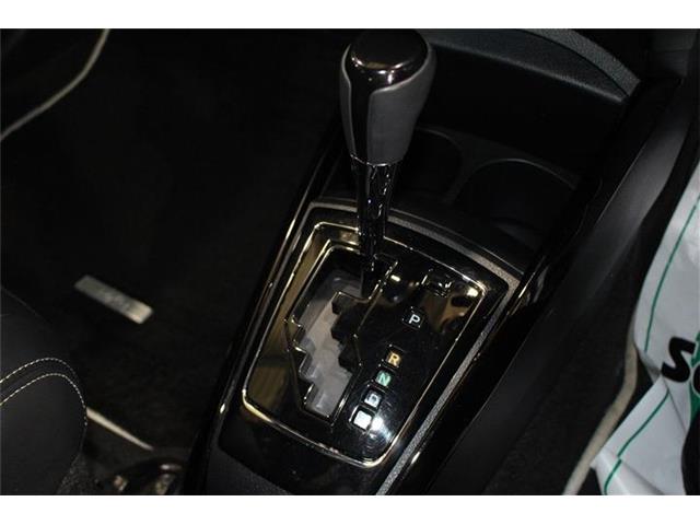 トヨタ カローラフィールダー　ハイブリッド １．５ ハイブリッド Ｇ Ｗ×Ｂ H30年 (中国) 99