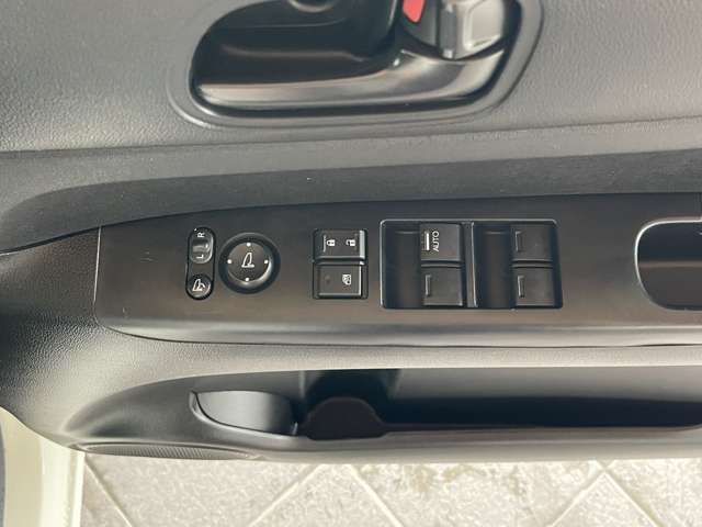 ホンダ Ｎ　ＢＯＸ ６６０ Ｇ Ｌパッケージ H27年 (近畿) 99
