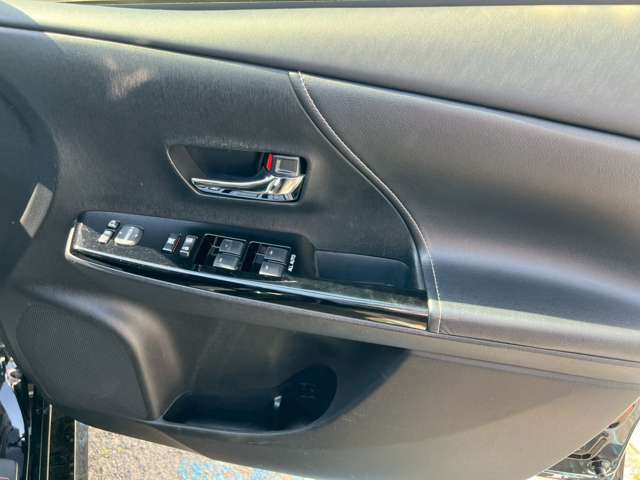 トヨタ プリウスΑ １．８ Ｓ ツーリングセレクション Ｇ'Ｓ H29年 (九州・沖縄) 99