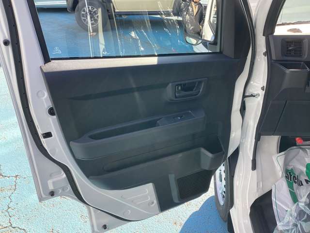ダイハツ ハイゼットカーゴ ６６０ デラックス R7年 (関東) 99