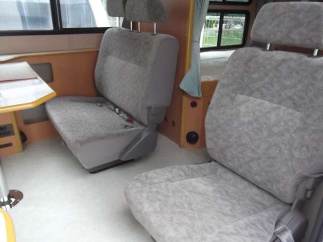トヨタ グランドハイエース キャンピング Ｉ'Ｍ ＣＲＡＦＴ５９０ＴＯＵＲＩＮＧ H14年 (九州・沖縄) 99