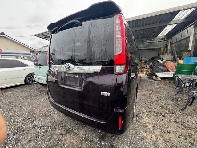 トヨタ ノア １．８ ハイブリッド Ｇ H27年 (九州・沖縄) 99