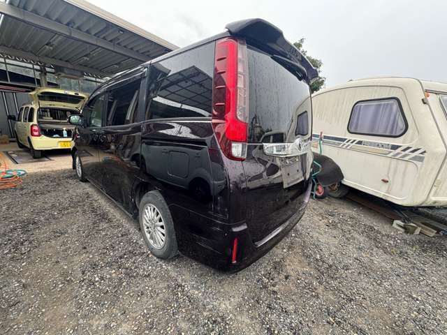 トヨタ ノア １．８ ハイブリッド Ｇ H27年 (九州・沖縄) 99