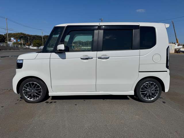 ホンダ Ｎ　ＢＯＸ カスタム ６６０ ターボ R5年 (九州・沖縄) 99