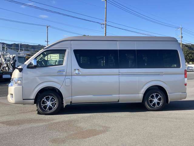 トヨタ ハイエースワゴン ２．７ グランドキャビン ４ＷＤ R7年 (九州・沖縄) 99