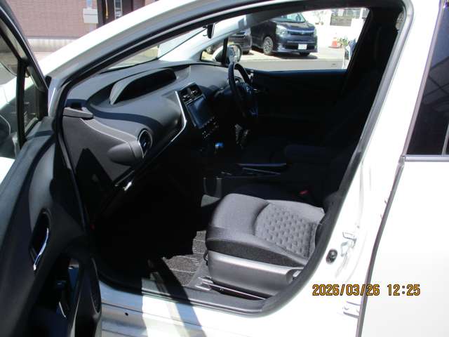 トヨタ プリウスＰＨＶ １．８ Ｓ セーフティ プラス H30年 (九州・沖縄) 99