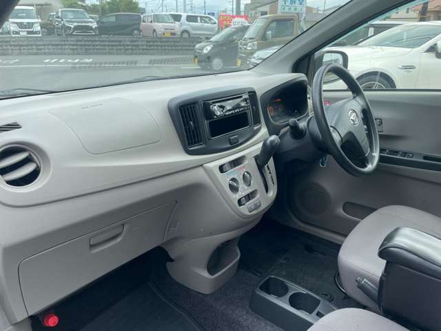 ダイハツ ミラ　イース ６６０ ＬＦ ４ＷＤ H28年 (九州・沖縄) 99