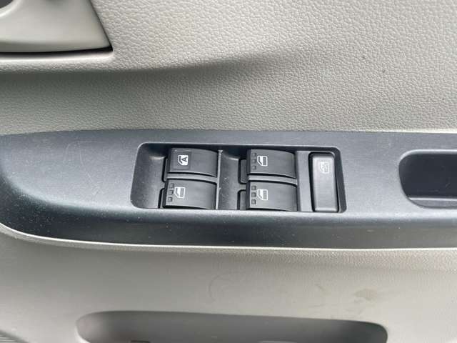 ダイハツ ミラ　イース ６６０ ＬＦ ４ＷＤ H28年 (九州・沖縄) 99