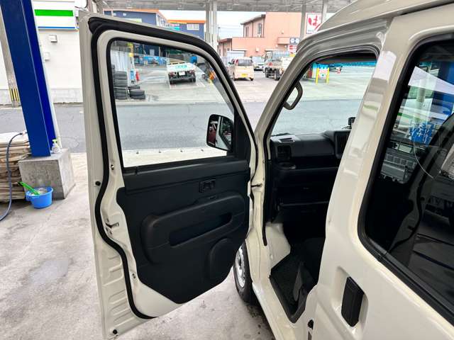 ダイハツ ハイゼットカーゴ ６６０ デラックス ＳＡＩＩＩ ハイルーフ R4年 (九州・沖縄) 99