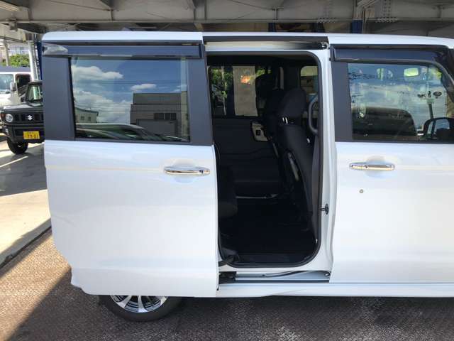 ホンダ Ｎ　ＢＯＸ カスタム ６６０ Ｌ R4年 (九州・沖縄) 99