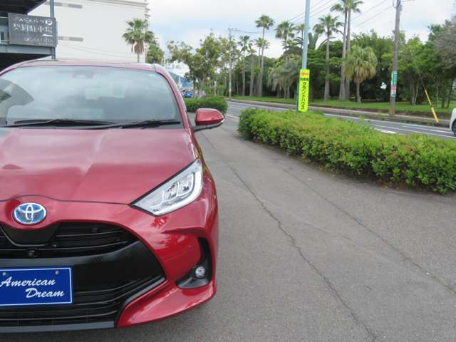 トヨタ ヤリス １．５ ハイブリッド Ｚ Ｅ－ＦＯＵＲ ４ＷＤ R2年 (九州・沖縄) 99
