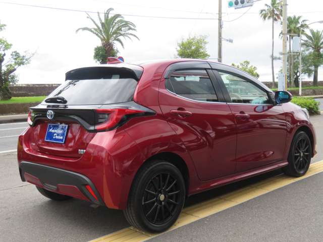 トヨタ ヤリス １．５ ハイブリッド Ｚ Ｅ－ＦＯＵＲ ４ＷＤ R2年 (九州・沖縄) 99