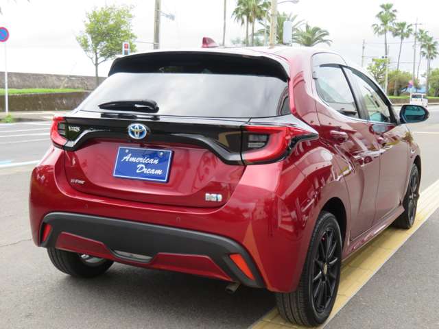 トヨタ ヤリス １．５ ハイブリッド Ｚ Ｅ－ＦＯＵＲ ４ＷＤ R2年 (九州・沖縄) 99