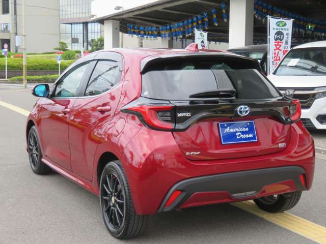 トヨタ ヤリス １．５ ハイブリッド Ｚ Ｅ－ＦＯＵＲ ４ＷＤ R2年 (九州・沖縄) 99