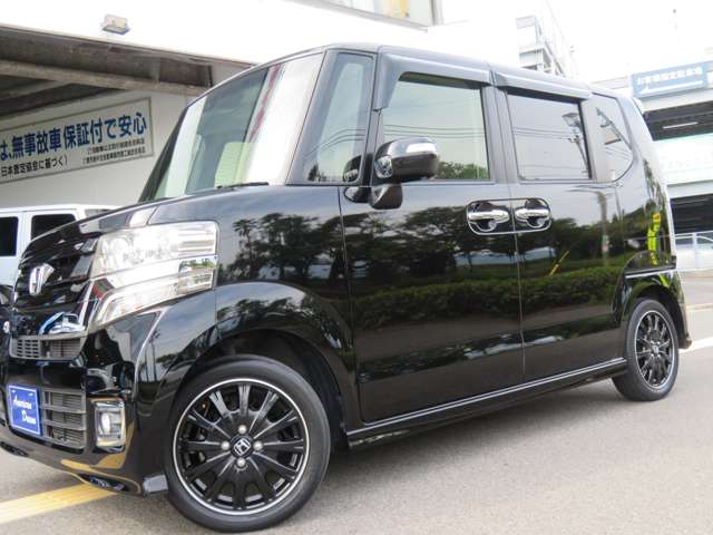 ホンダ Ｎ　ＢＯＸ ６６０ カスタムＧ ターボＳＳパッケージ ブラックスタイル H29年 (九州・沖縄) 99