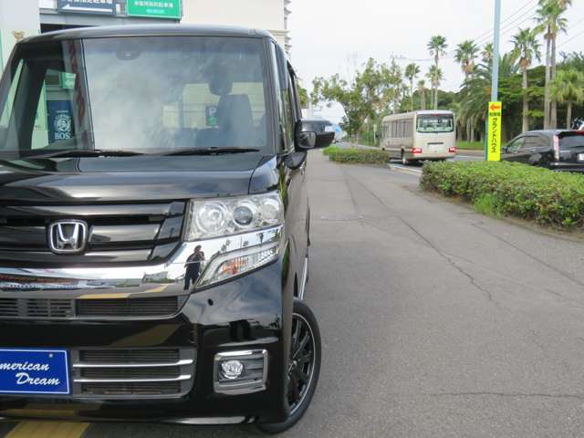 ホンダ Ｎ　ＢＯＸ ６６０ カスタムＧ ターボＳＳパッケージ ブラックスタイル H29年 (九州・沖縄) 99