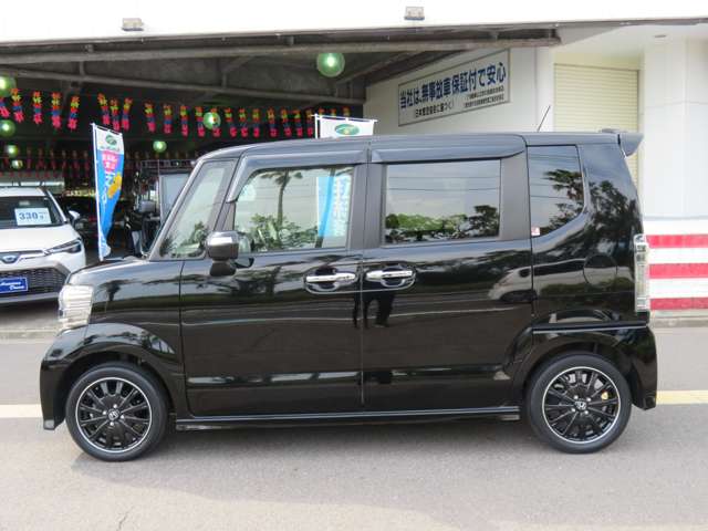 ホンダ Ｎ　ＢＯＸ ６６０ カスタムＧ ターボＳＳパッケージ ブラックスタイル H29年 (九州・沖縄) 99