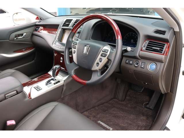 トヨタ クラウン　ハイブリッド ３．５ Ｇパッケージ H23年 (東海) 99