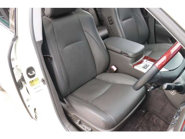 トヨタ クラウン　ハイブリッド ３．５ Ｇパッケージ H23年 (東海) 99