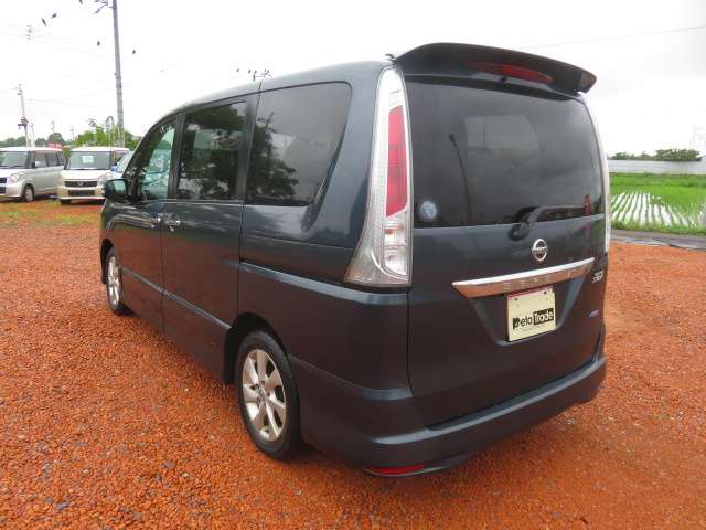 日産 セレナ ２．０ ハイウェイスター H23年 (東海) 99