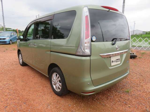 日産 セレナ ２．０ ２０Ｇ ４ＷＤ H23年 (東海) 99