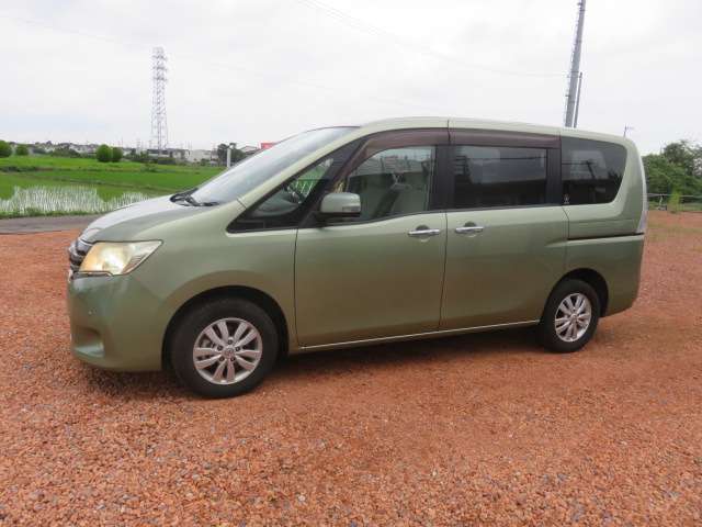 日産 セレナ ２．０ ２０Ｇ ４ＷＤ H23年 (東海) 99