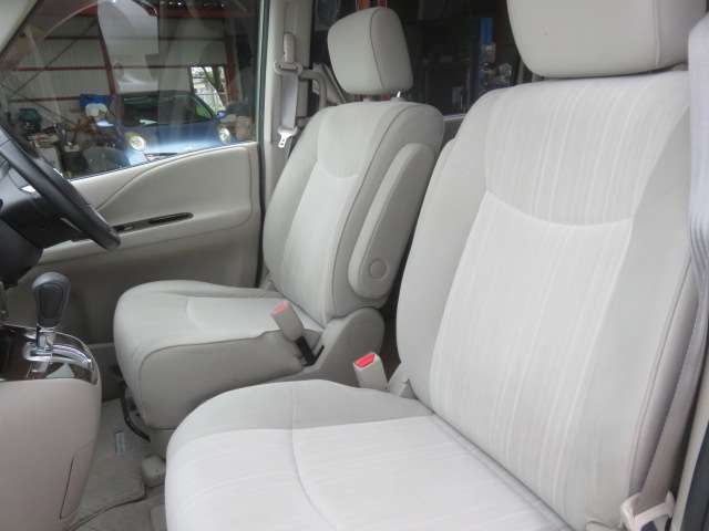 日産 セレナ ２．０ ２０Ｇ ４ＷＤ H23年 (東海) 99