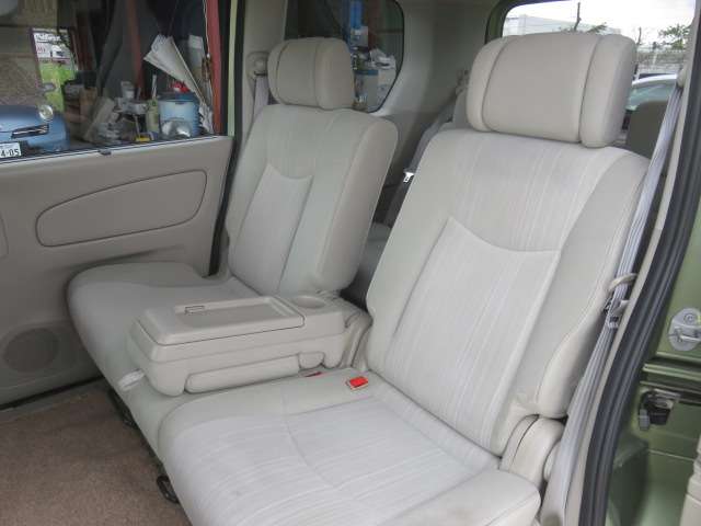 日産 セレナ ２．０ ２０Ｇ ４ＷＤ H23年 (東海) 99