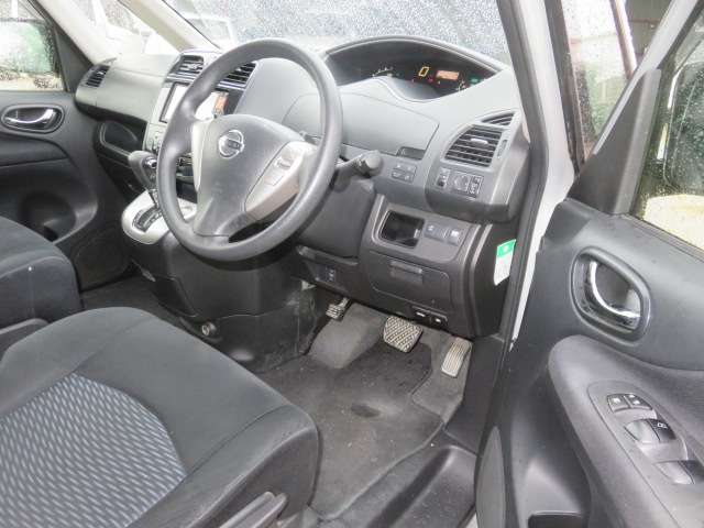 日産 セレナ ２．０ ２０Ｓ H25年 (東海) 99