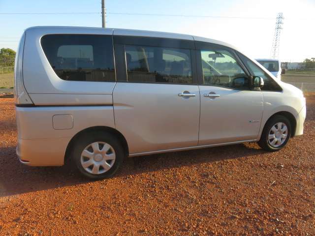 日産 セレナ ２．０ ２０Ｇ Ｓ－ＨＹＢＲＩＤ H26年 (東海) 99