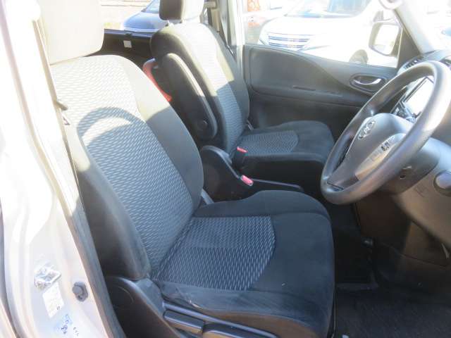 日産 セレナ ２．０ ２０Ｇ Ｓ－ＨＹＢＲＩＤ H26年 (東海) 99