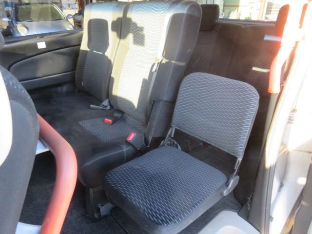 日産 セレナ ２．０ ２０Ｇ Ｓ－ＨＹＢＲＩＤ H26年 (東海) 99