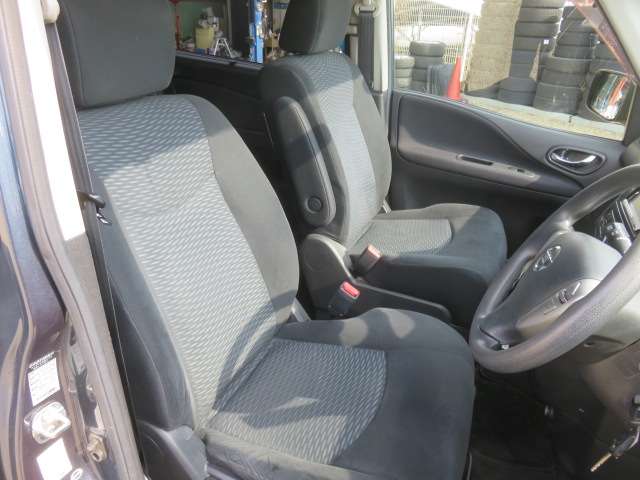 日産 セレナ ２．０ ２０Ｘ ４ＷＤ H23年 (東海) 99