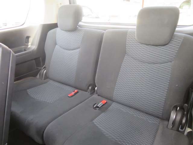 日産 セレナ ２．０ ２０Ｘ ４ＷＤ H23年 (東海) 99