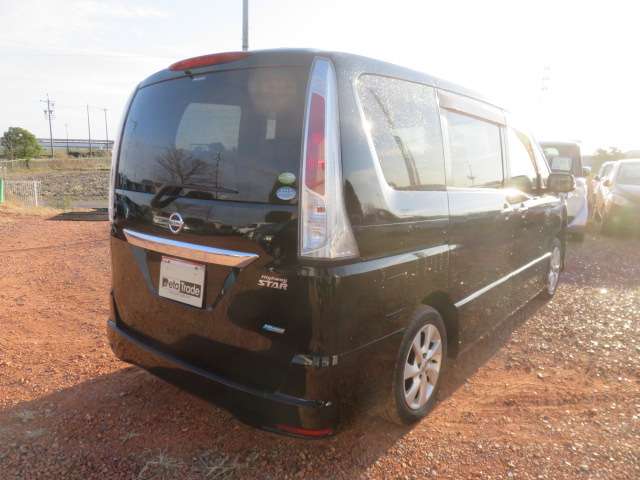 日産 セレナ ２．０ ハイウェイスター H23年 (東海) 99