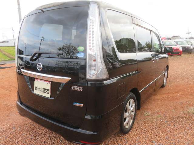 日産 セレナ ２．０ ハイウェイスター Ｓ－ＨＹＢＲＩＤ Ｖセレクション H25年 (東海) 99