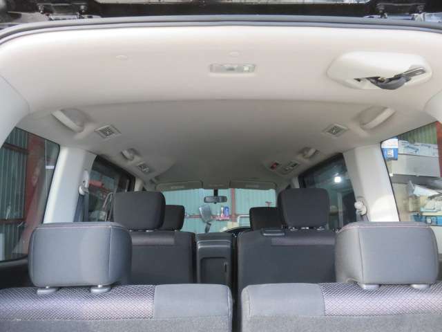 日産 セレナ ２．０ ハイウェイスター Ｓ－ＨＹＢＲＩＤ Ｖセレクション H25年 (東海) 99