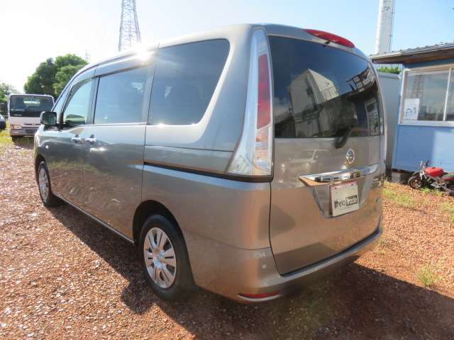 日産 セレナ ２．０ ２０Ｘ H24年 (東海) 99