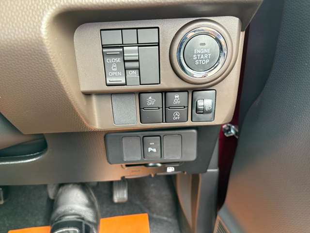 トヨタ ルーミー １．０ Ｘ R8年 (東海) 99