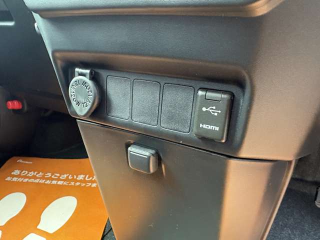 トヨタ ルーミー １．０ Ｘ R8年 (東海) 99