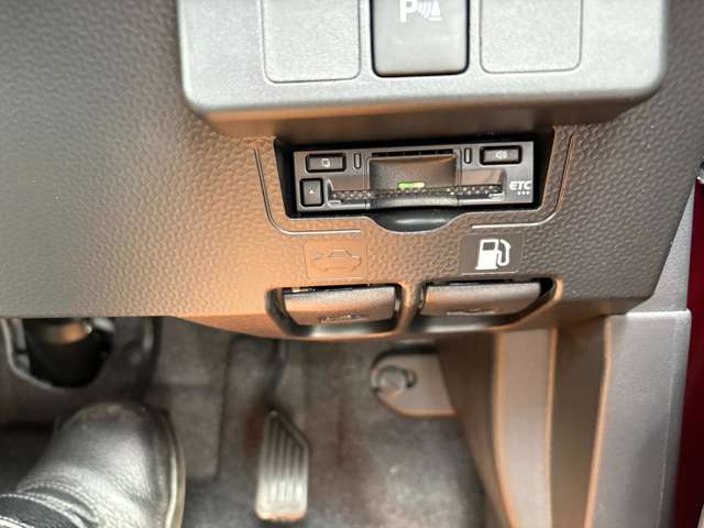トヨタ ルーミー １．０ Ｘ R8年 (東海) 99