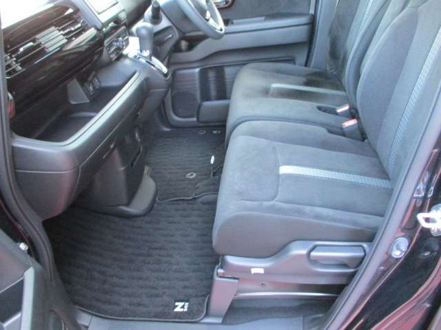 ホンダ Ｎ　ＢＯＸ カスタム ６６０ Ｌ R3年 (東海) 99