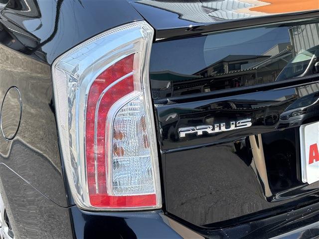 トヨタ プリウス １．８ Ｓ H25年 (東海) 99
