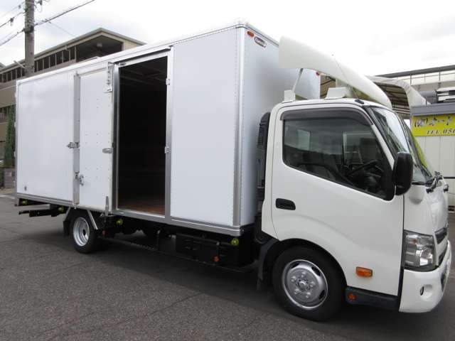 日野自動車 デュトロ パネルバン H30年 (東海) 99