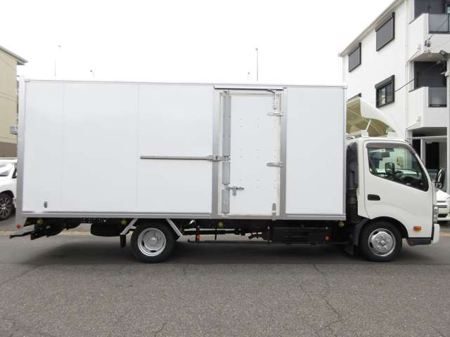 日野自動車 デュトロ パネルバン H30年 (東海) 99