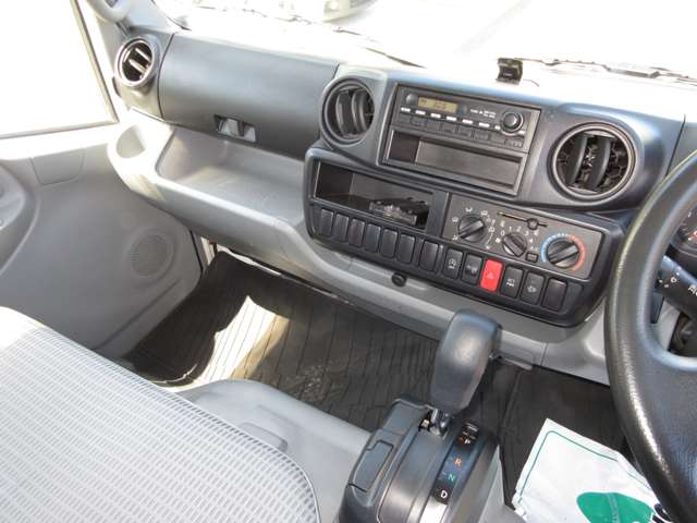 トヨタ トヨエース アルミバン H24年 (東海) 99