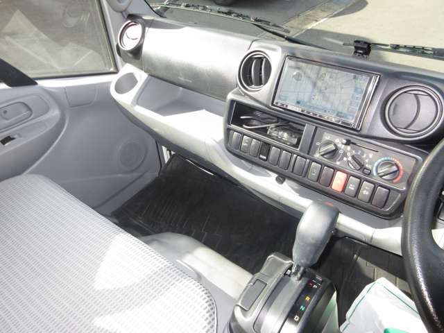 トヨタ トヨエース パネルバン H24年 (東海) 99