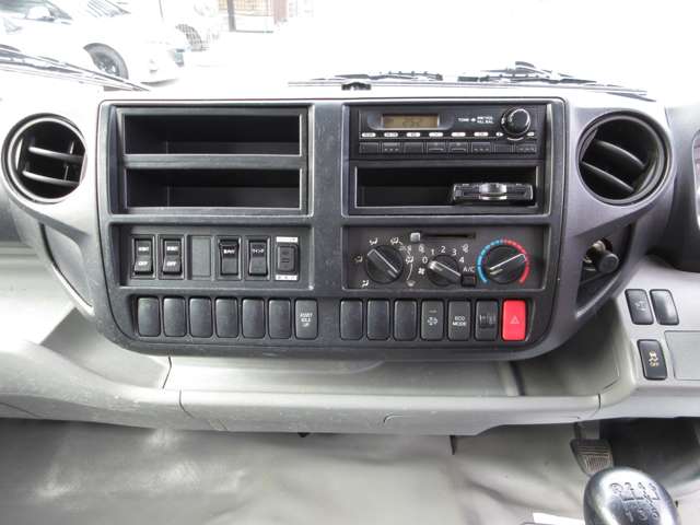 日野自動車 デュトロ アルミウイング H28年 (東海) 99