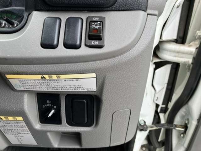 三菱フソウ キャンター ３．０ＤＴ R4年 (東海) 99