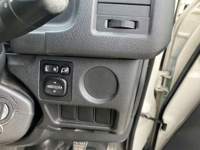 トヨタ ハイエースバン 幼児バス H30年 (東海) 99